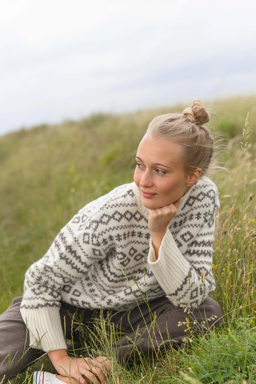 Fe Jaquard Knit - Cream/Light Chocolate - Image 5